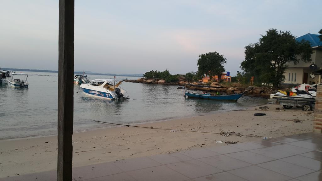 Appartamento Ma-Samet Rayong Esterno foto