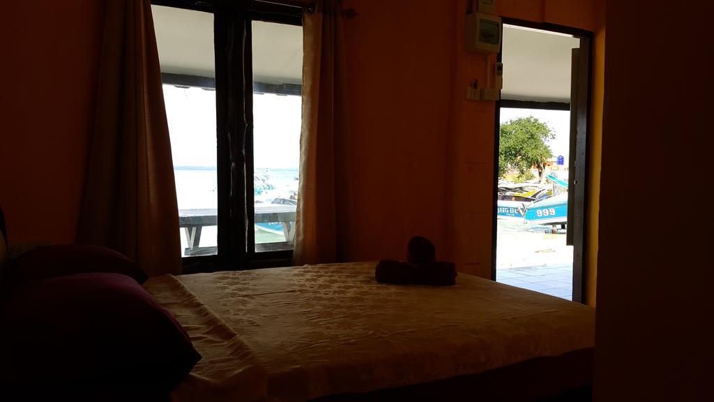 Appartamento Ma-Samet Rayong Esterno foto